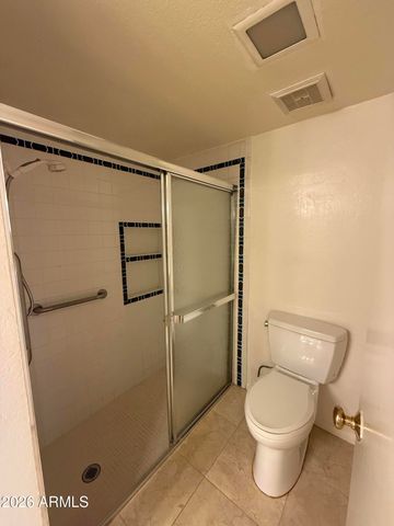 621 E CALAVAR Road, Phoenix, AZ 85022