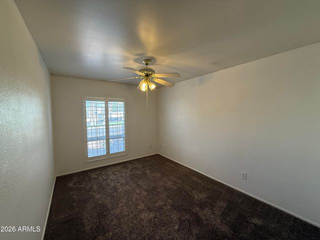 621 E CALAVAR Road, Phoenix, AZ 85022