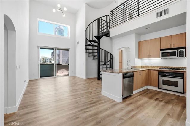 525 11th 1507, San Diego, CA 92101