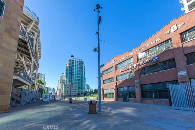 525 11th 1507, San Diego, CA 92101