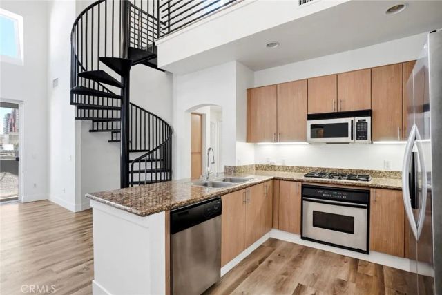 525 11th 1507, San Diego, CA 92101