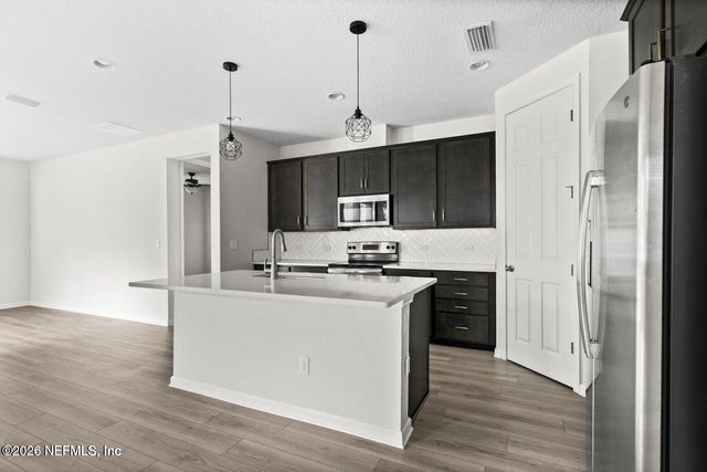 3067 ALPIN Drive, Jacksonville, FL 32218