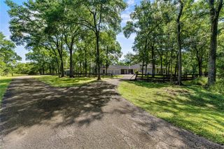 433 Mackhank Road, Needville, TX 77461