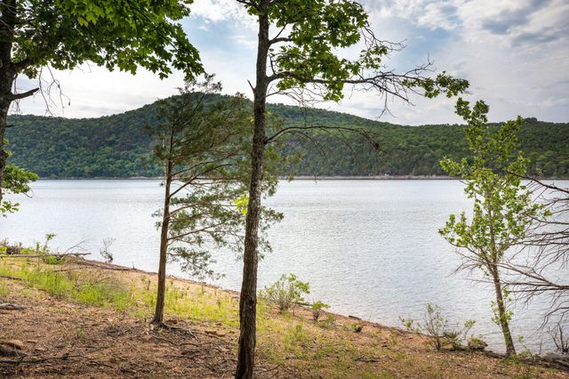 23853 Sonny Drive, Golden, MO 65658