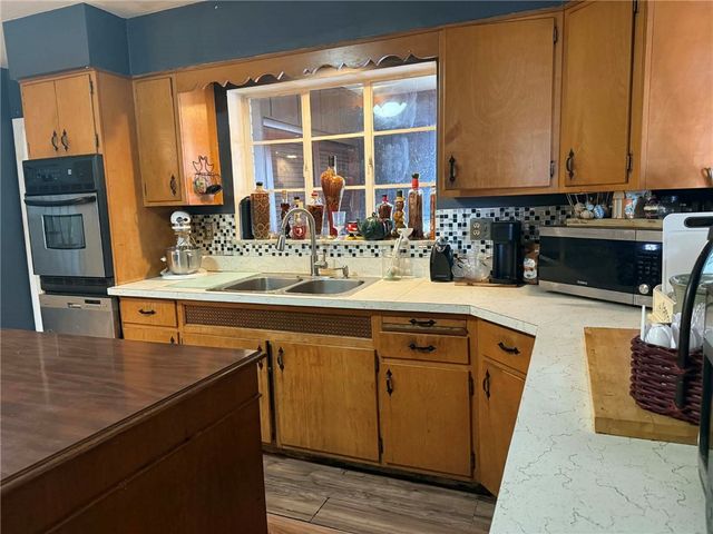 27 LEGION STREET, Republic, PA 15475