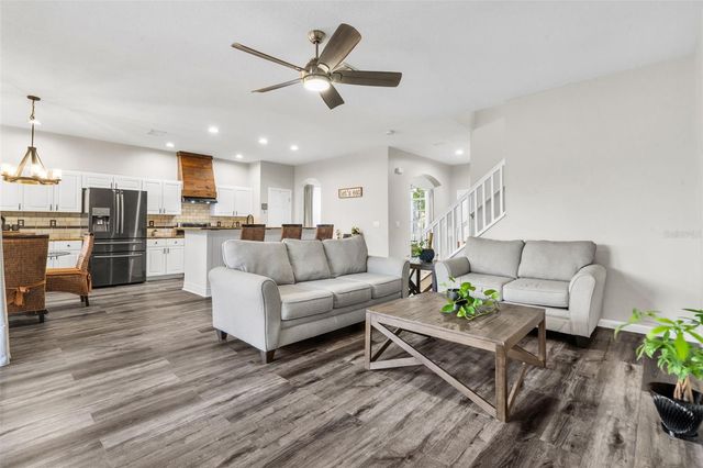 6422 BRIDGECREST DRIVE, Lithia, FL 33547