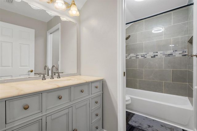 6422 BRIDGECREST DRIVE, Lithia, FL 33547