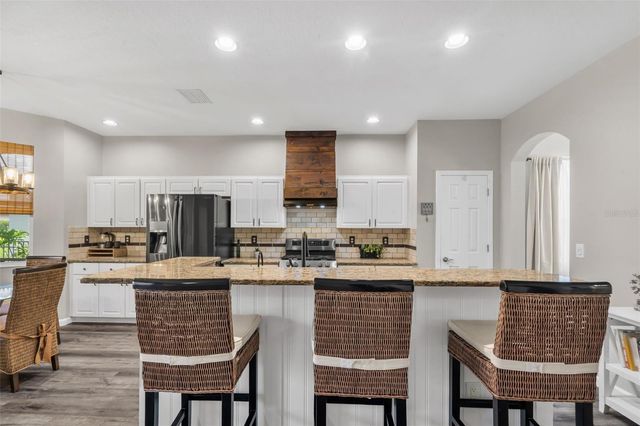 6422 BRIDGECREST DRIVE, Lithia, FL 33547