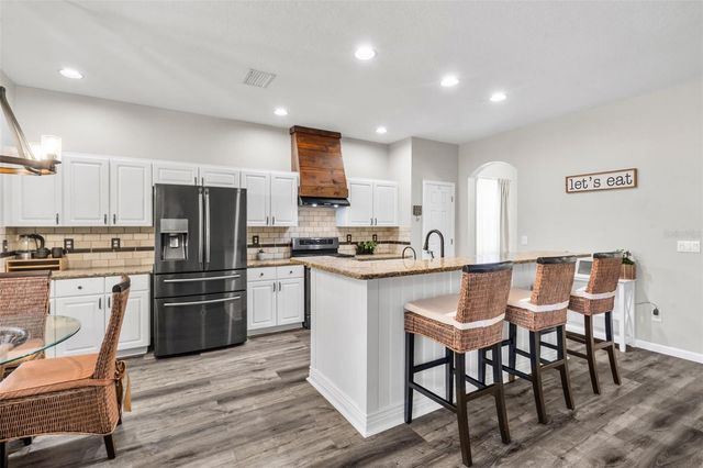 6422 BRIDGECREST DRIVE, Lithia, FL 33547