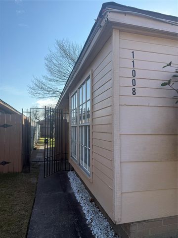 11008 Misty Summit Drive, Houston, TX 77086