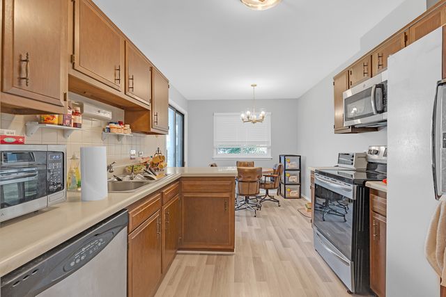 1538 Springview Court A1, Wheeling, IL 60090