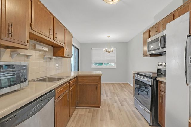 1538 Springview Court A1, Wheeling, IL 60090