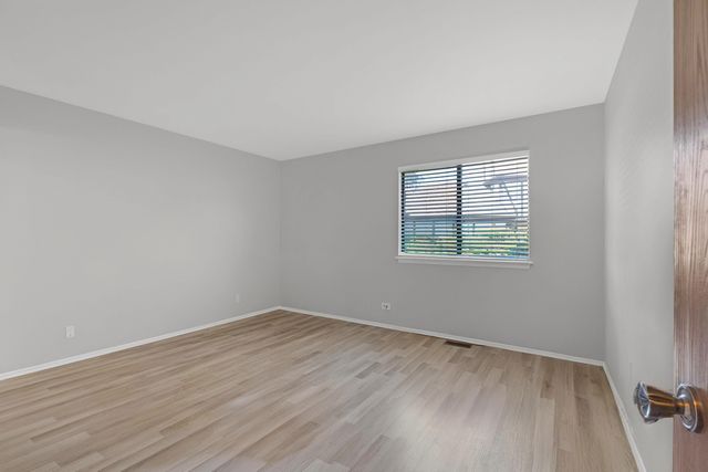 1538 Springview Court A1, Wheeling, IL 60090