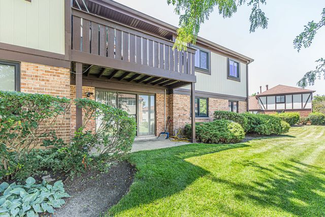 1538 Springview Court A1, Wheeling, IL 60090