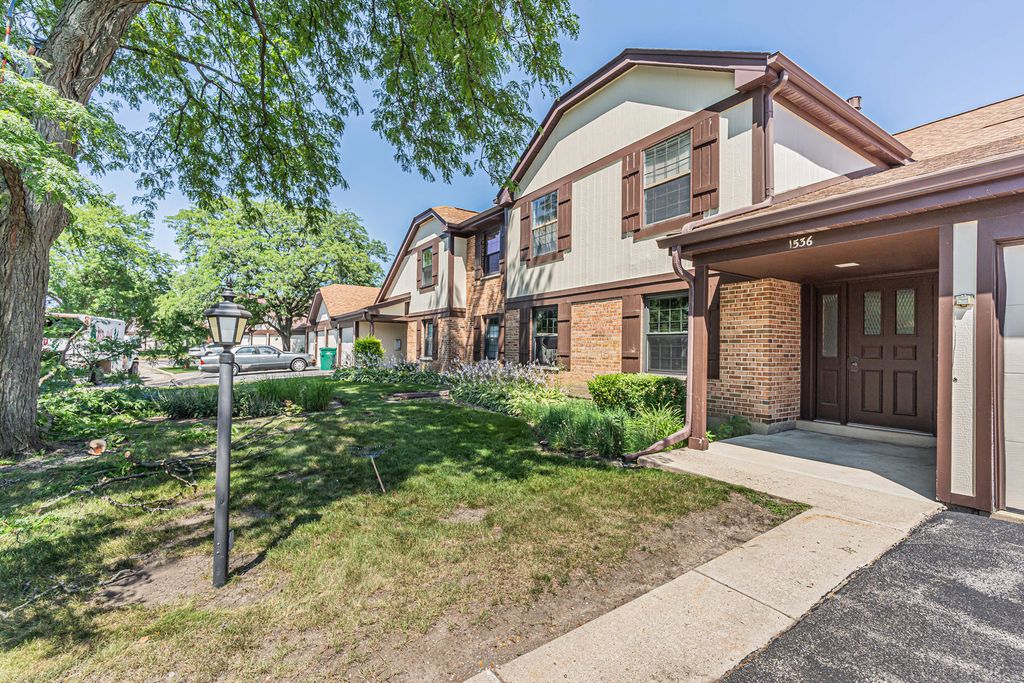 1538 Springview Court A1, Wheeling, IL 60090