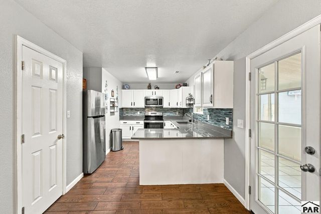 5307 Manor Ridge Dr, Pueblo, CO 81005