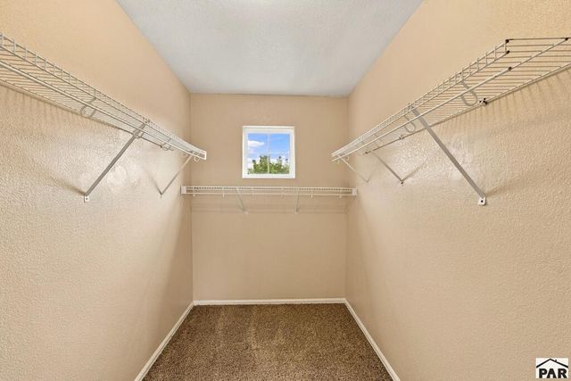 5307 Manor Ridge Dr, Pueblo, CO 81005