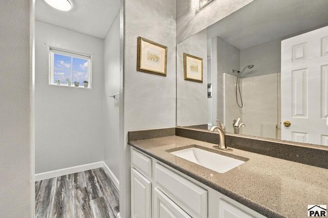 5307 Manor Ridge Dr, Pueblo, CO 81005