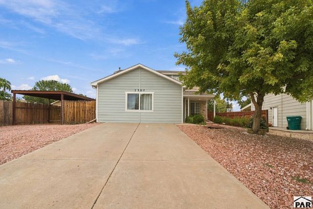 5307 Manor Ridge Dr, Pueblo, CO 81005