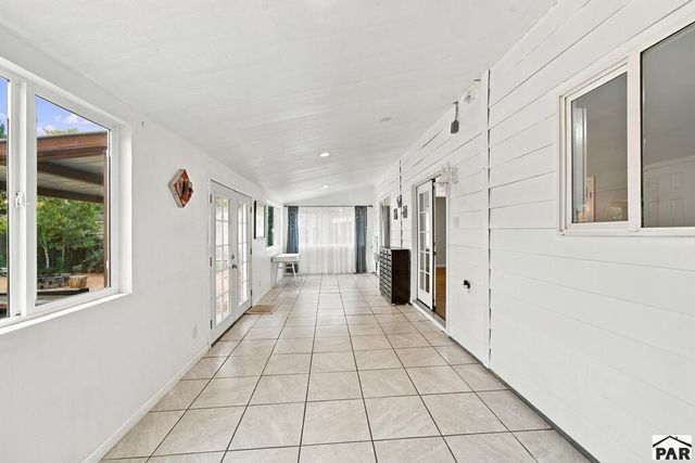 5307 Manor Ridge Dr, Pueblo, CO 81005