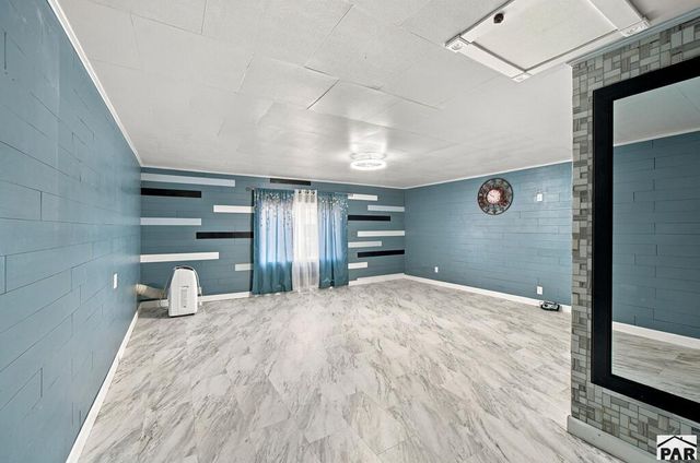 5307 Manor Ridge Dr, Pueblo, CO 81005