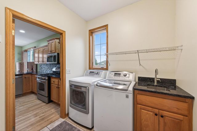 12831 Foxhill Avenue N, Hugo, MN 55038