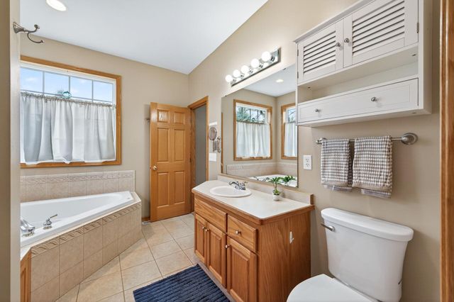 12831 Foxhill Avenue N, Hugo, MN 55038