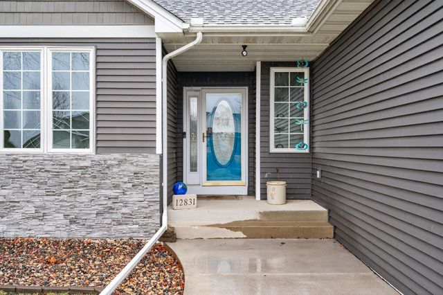 12831 Foxhill Avenue N, Hugo, MN 55038