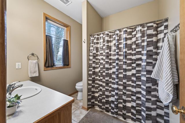 12831 Foxhill Avenue N, Hugo, MN 55038