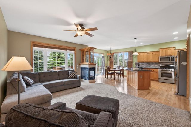 12831 Foxhill Avenue N, Hugo, MN 55038