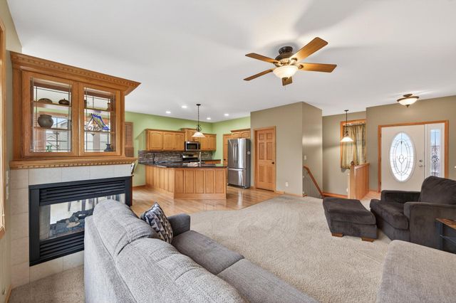 12831 Foxhill Avenue N, Hugo, MN 55038