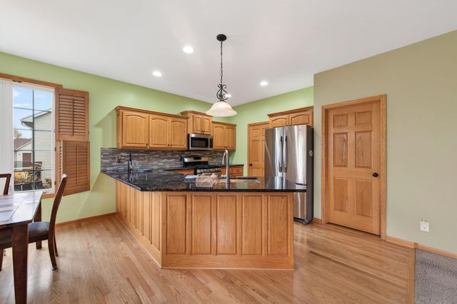 12831 Foxhill Avenue N, Hugo, MN 55038