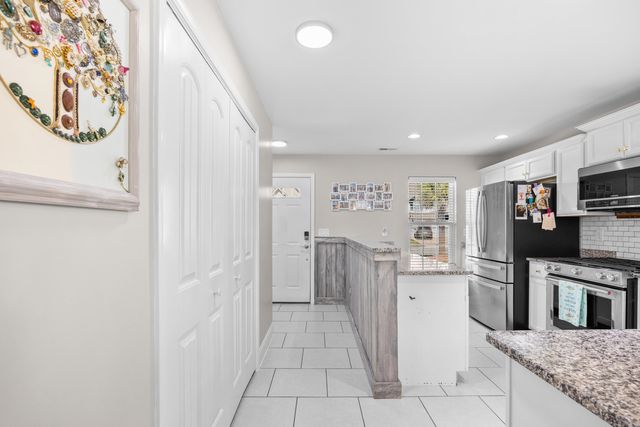 706 Riverward Dr., Myrtle Beach, SC 29588