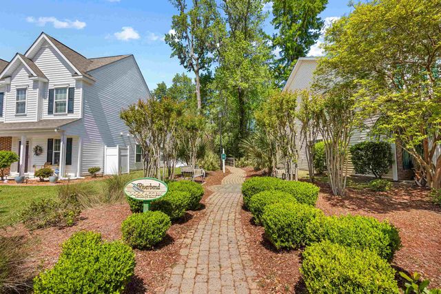 706 Riverward Dr., Myrtle Beach, SC 29588