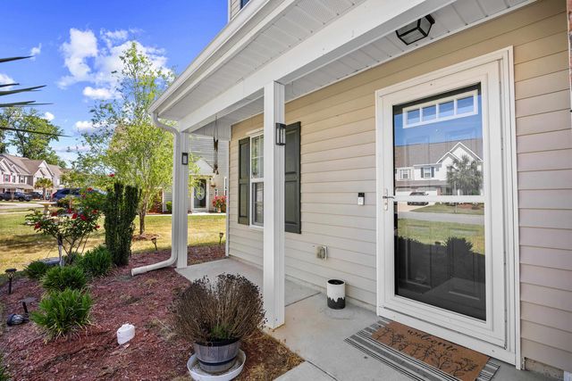 706 Riverward Dr., Myrtle Beach, SC 29588