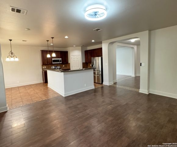 1011 Orchid Grv, San Antonio, TX 78245