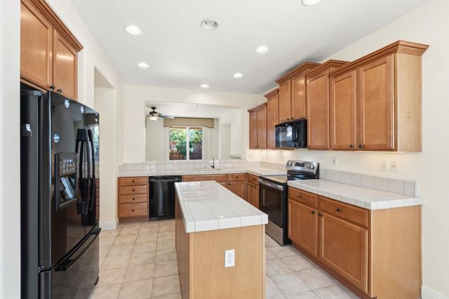 280 Perazul Cir, Sacramento, CA 95835