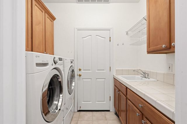 280 Perazul Cir, Sacramento, CA 95835