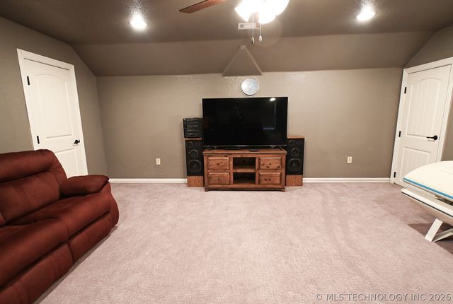 451877 E 958, Vian, OK 74962