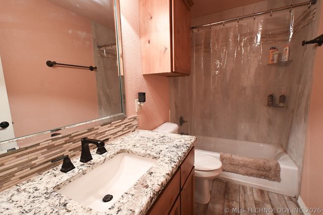 451877 E 958, Vian, OK 74962