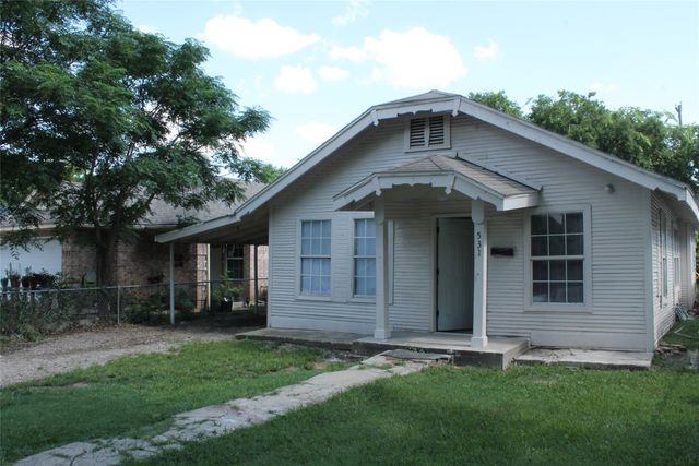 531 W Spurgeon Street, Fort Worth, TX 76115