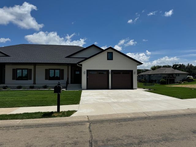 2330 9th Street W, Albert Lea, MN 56007