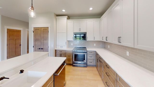 2330 9th Street W, Albert Lea, MN 56007