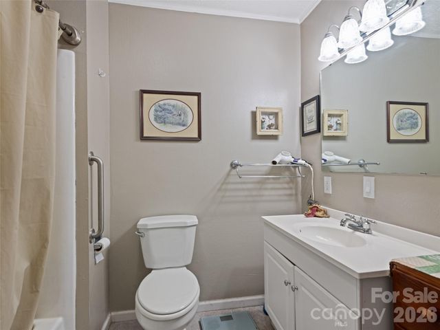 41 Vista Drive, Clyde, NC 28721