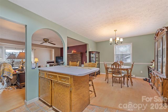 41 Vista Drive, Clyde, NC 28721