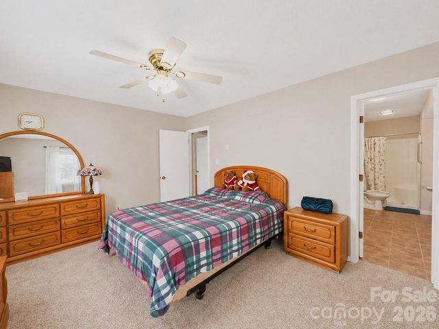 41 Vista Drive, Clyde, NC 28721