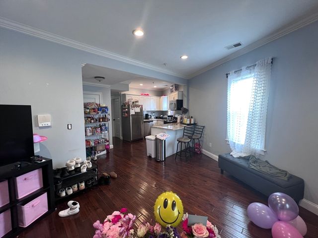 140 Marcella St 4, Boston, MA 02119