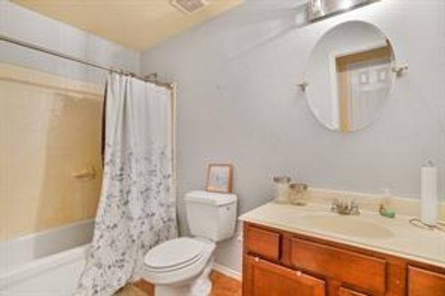 10351 Whisper Bluff Drive, Humble, TX 77396