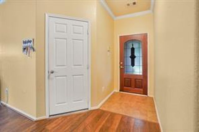 10351 Whisper Bluff Drive, Humble, TX 77396