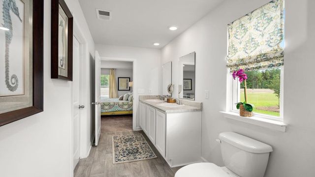 5042 Yellowstone Dr., Conway, SC 29526